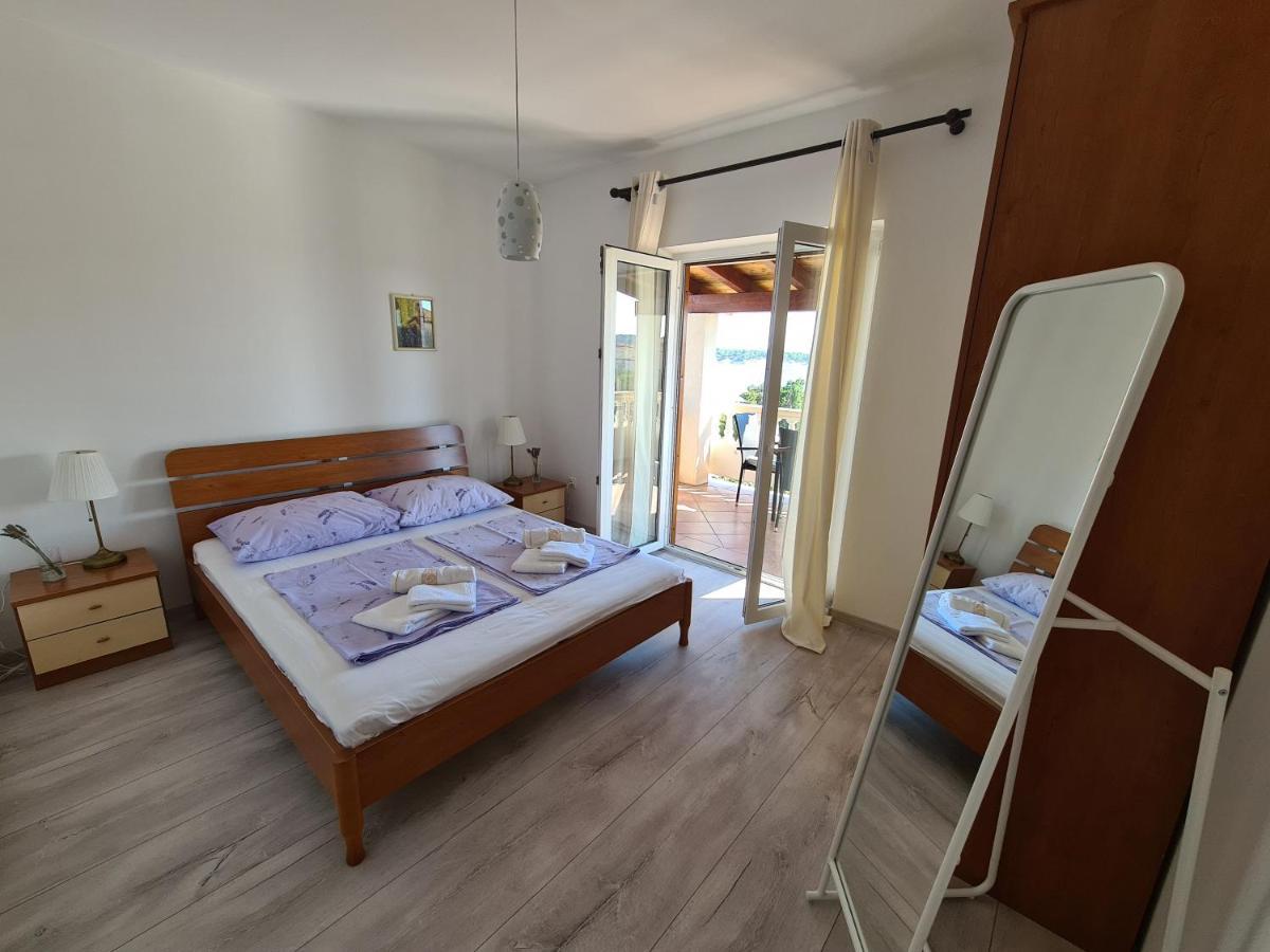 Apartman Karmen Barbat na Rabu Kültér fotó
