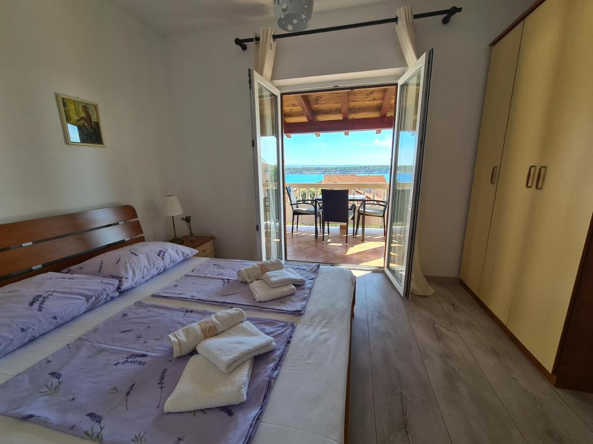 Apartman Karmen Barbat na Rabu Kültér fotó