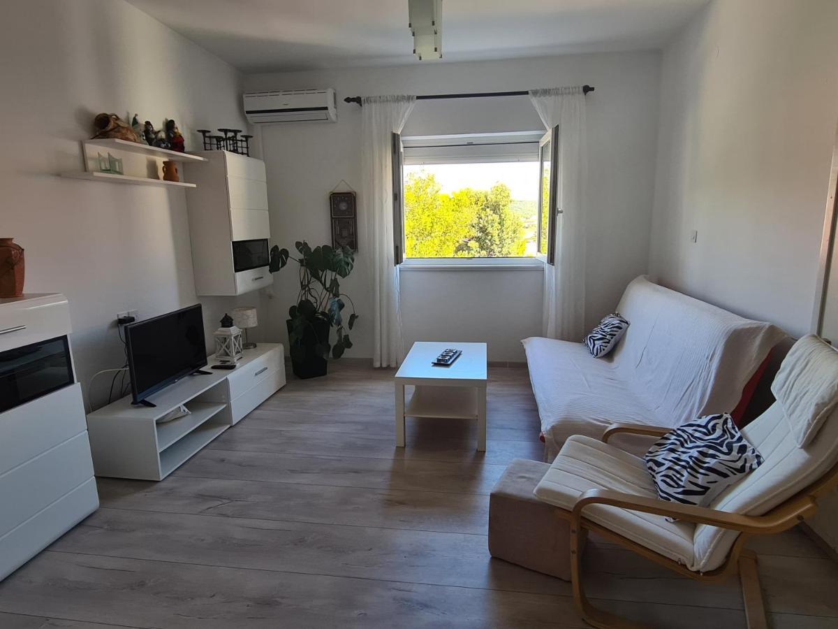 Apartman Karmen Barbat na Rabu Kültér fotó