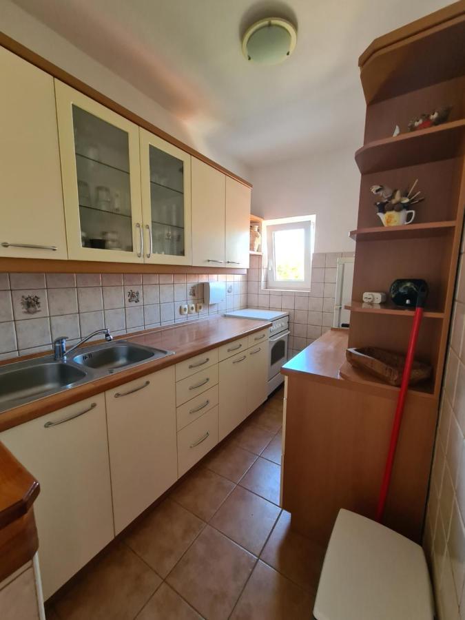 Apartman Karmen Barbat na Rabu Kültér fotó